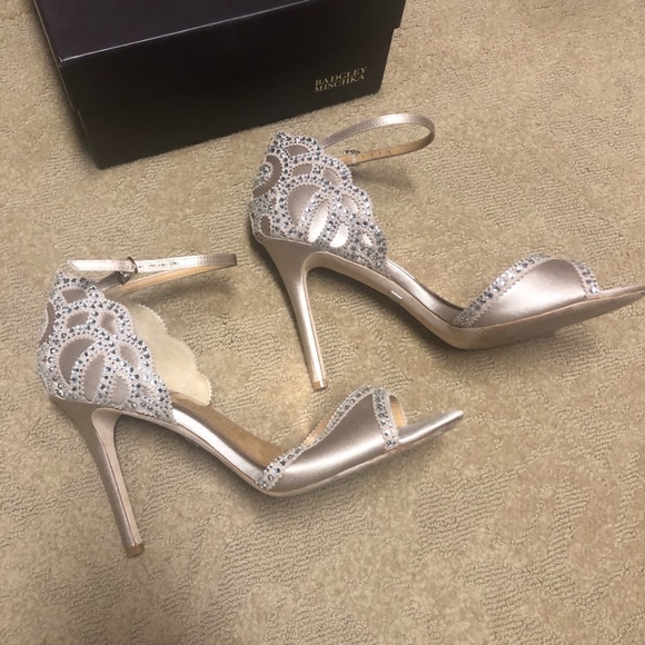 Badgley Mischka Collection - Roxy Sandal/Heel size 10 - Picture 9 of 16